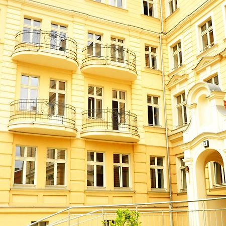 Hotel Przy Baszcie Legnica Exteriör bild