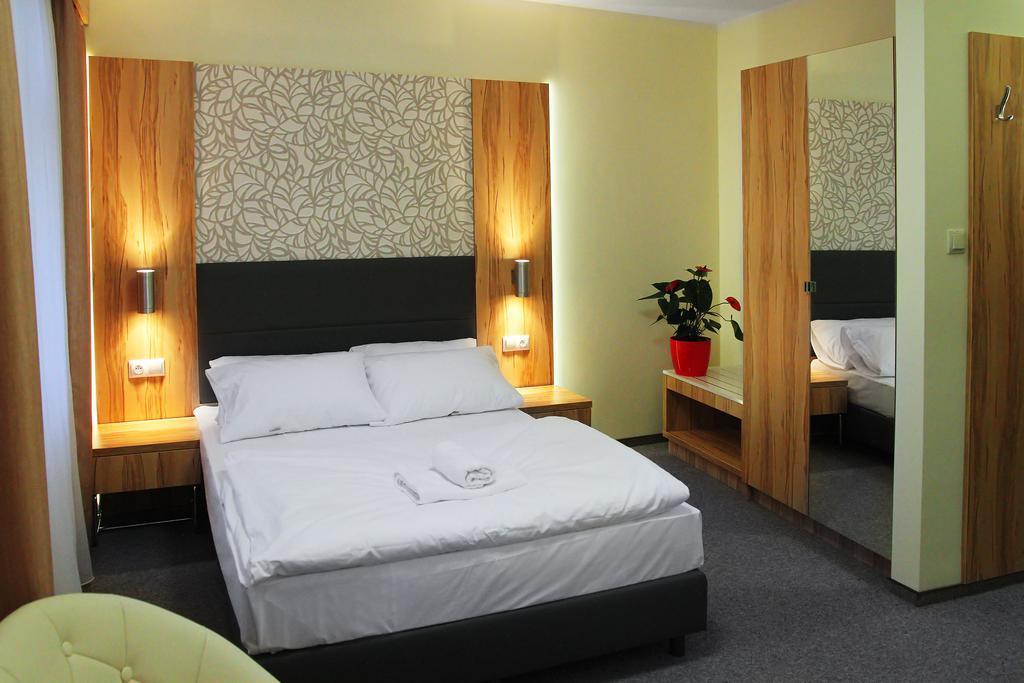 Hotel Przy Baszcie Legnica Rum bild