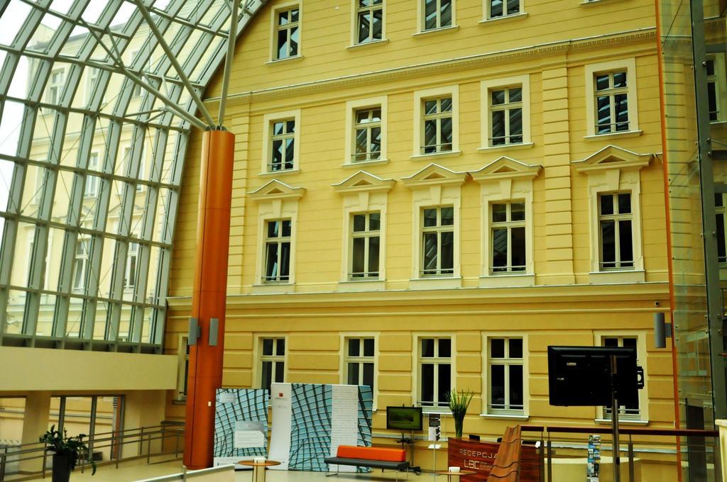 Hotel Przy Baszcie Legnica Exteriör bild