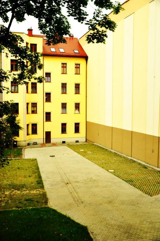 Hotel Przy Baszcie Legnica Exteriör bild